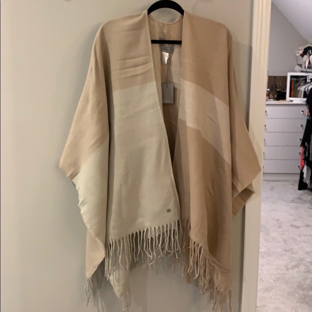 Wrap with Fringe detail